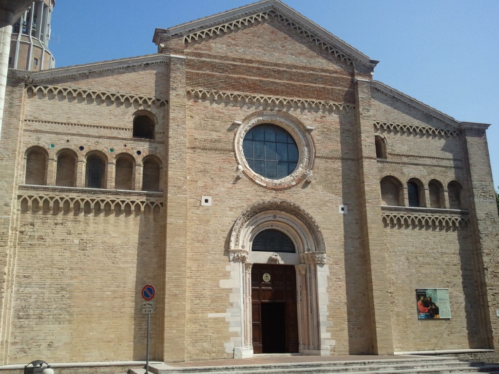 Facciata della Cattedrale di Santa Maria Assunta - Wikipedia