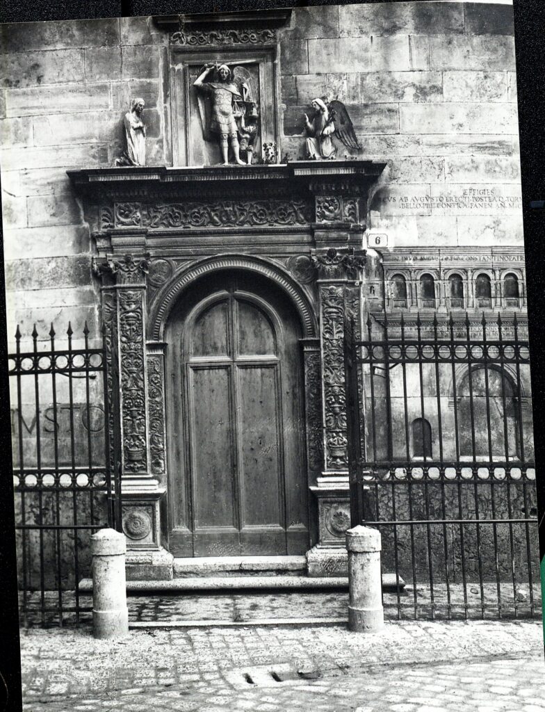 Facciata della Chiesa di San Michele durante i lavori, 1936